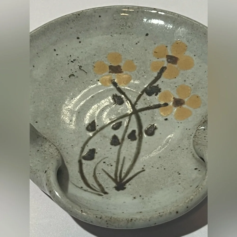 Unique Hand Painted Ceramic Modern Floral Scallop Floral Ashtray VTG - Picture 9 of 10